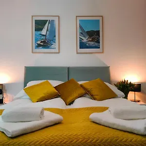 https://cicha-przysta-apartamenty-regata.kolobrzeghotels.com